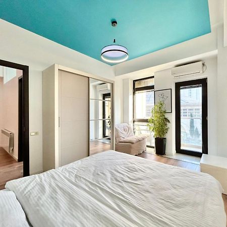 City Center - Next To Holiday Inn -2Br Apartment Tbilisi Buitenkant foto