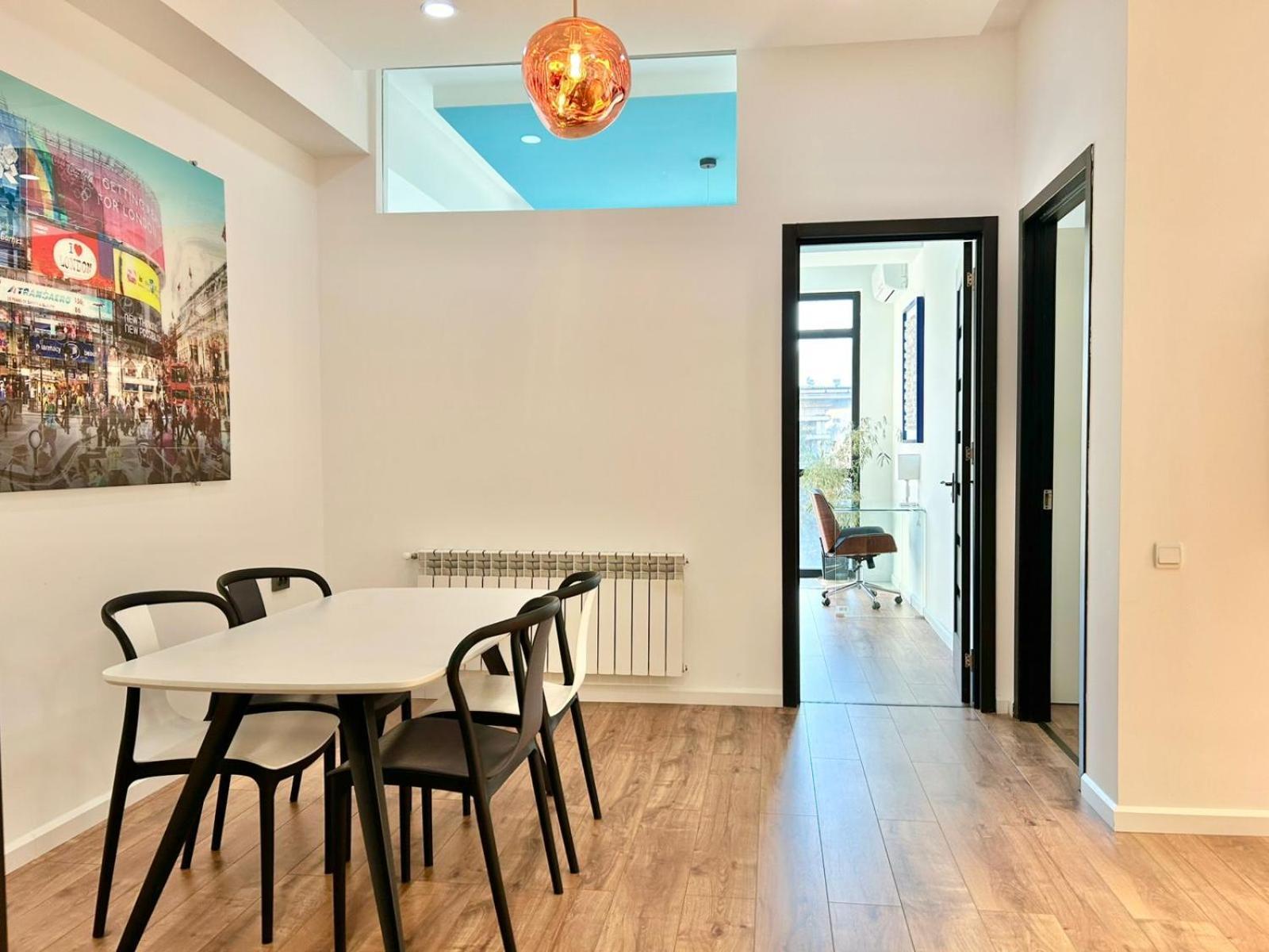 City Center - Next To Holiday Inn -2Br Apartment Tbilisi Buitenkant foto