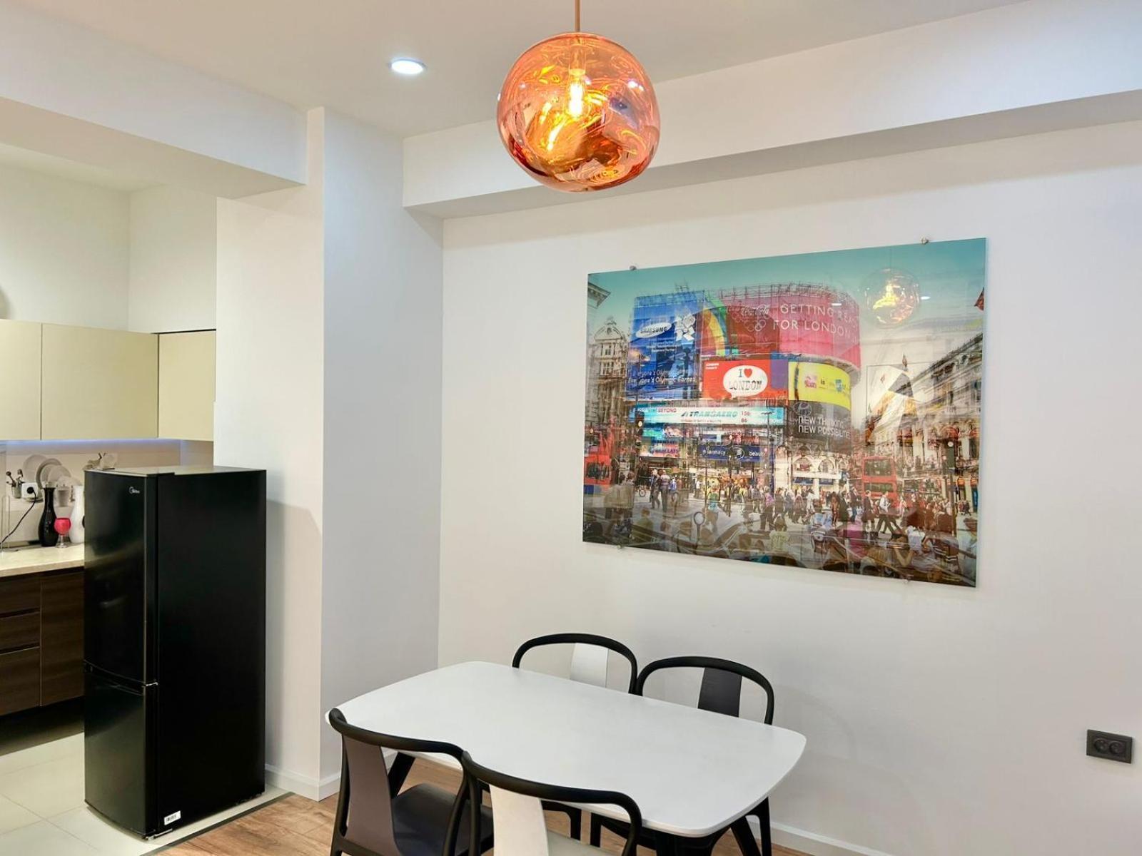 City Center - Next To Holiday Inn -2Br Apartment Tbilisi Buitenkant foto
